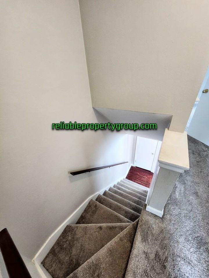 1840 Kentucky Avenue - Photo 6 of 12