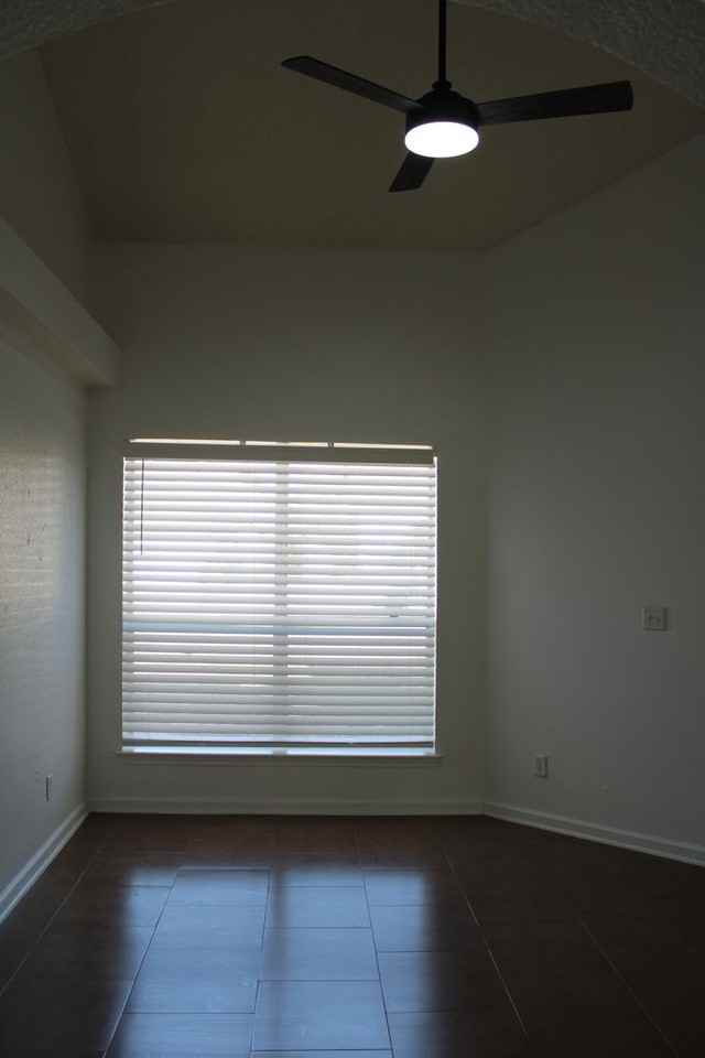 12516 Twin Leaf Dr - Photo 2 of 26