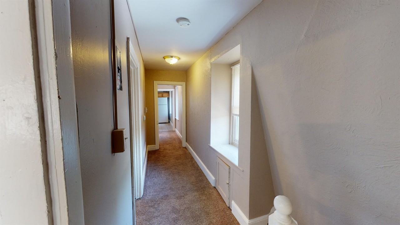 211 Front St #3 - Photo 6 of 10