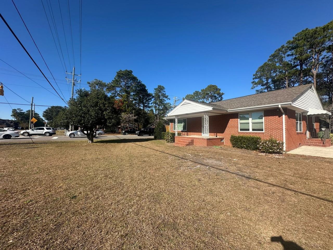 701 Eastwood Rd - Photo 2 of 30