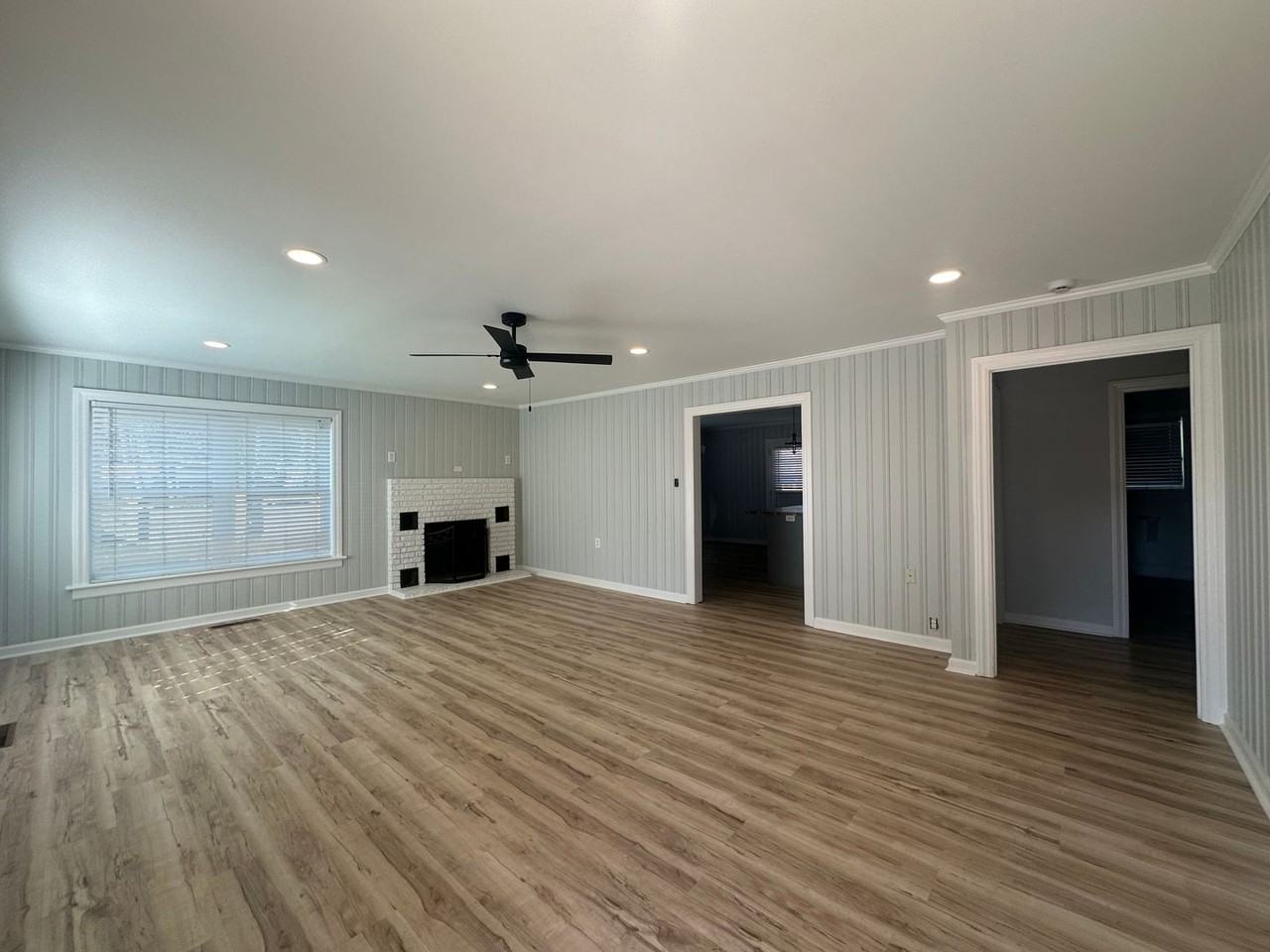 701 Eastwood Rd - Photo 7 of 30