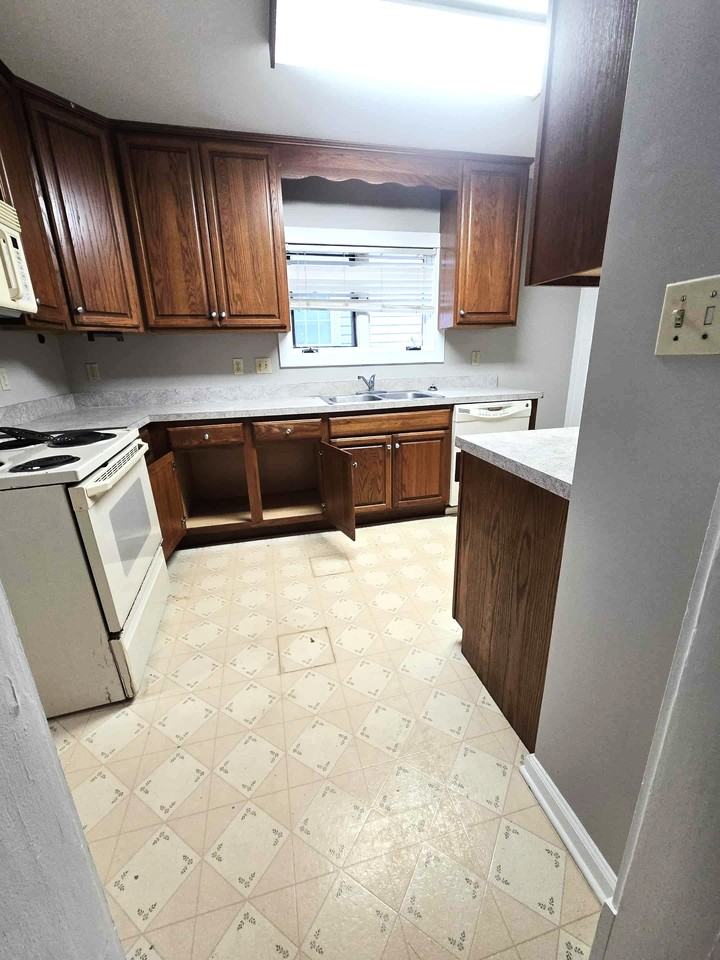 310 Ohio Ave #1 - Photo 7 of 26