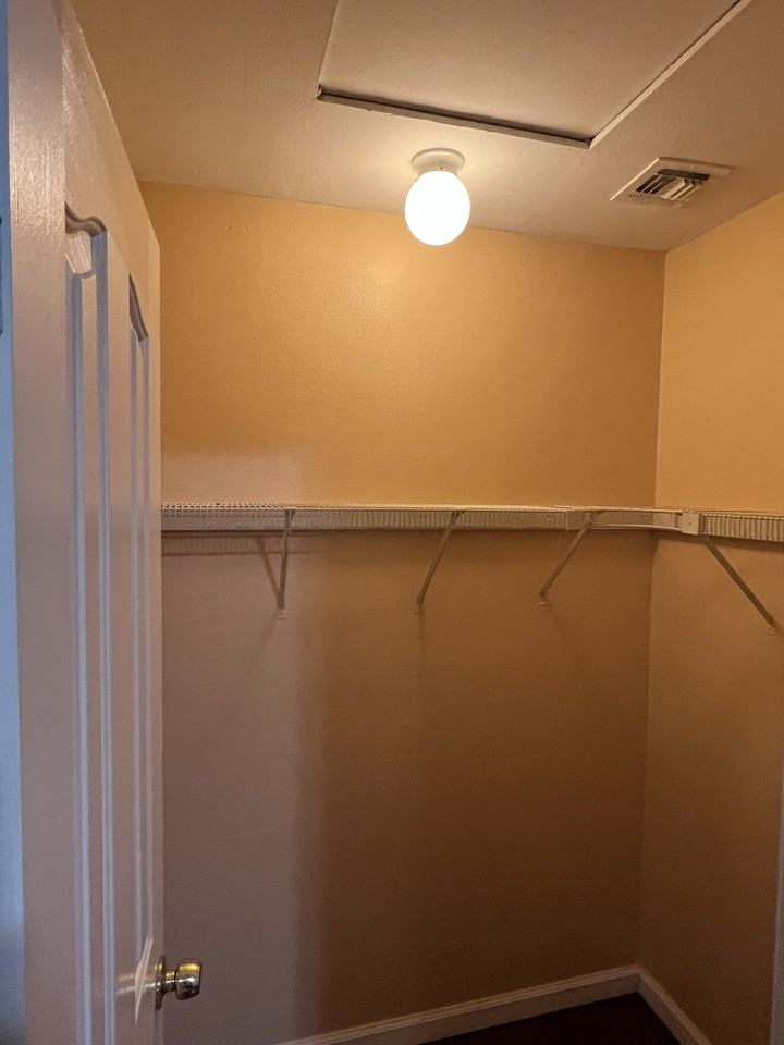 2230 South Hickory Street - Photo 4 of 22