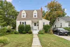 featured image of 5000 Quebec Street #1