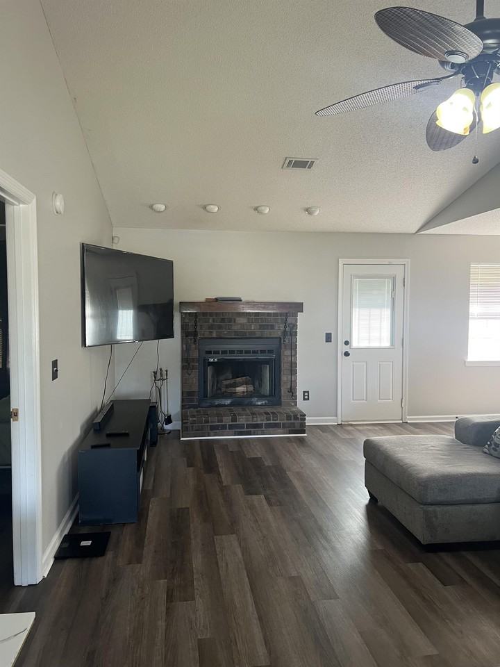 822 Waterfield Dr #1 - Photo 3 of 50