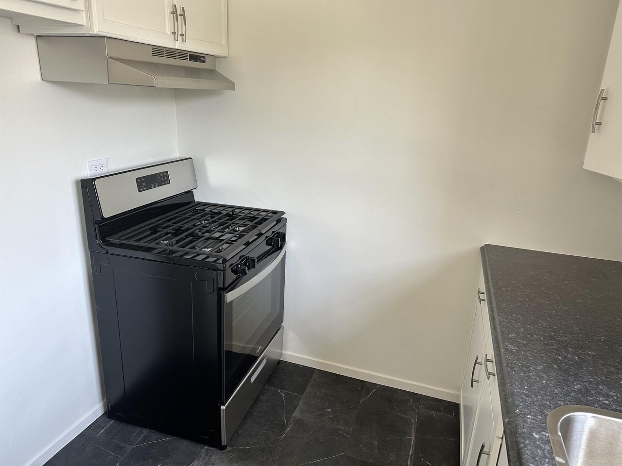 1843 Linda Rosa Avenue #1 - Photo 6 of 11