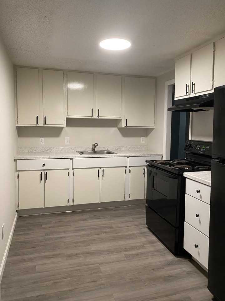 101 Livingston St #407 - Photo 4 of 16