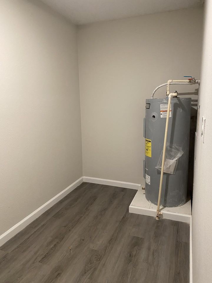 101 Livingston St #407 - Photo 5 of 16