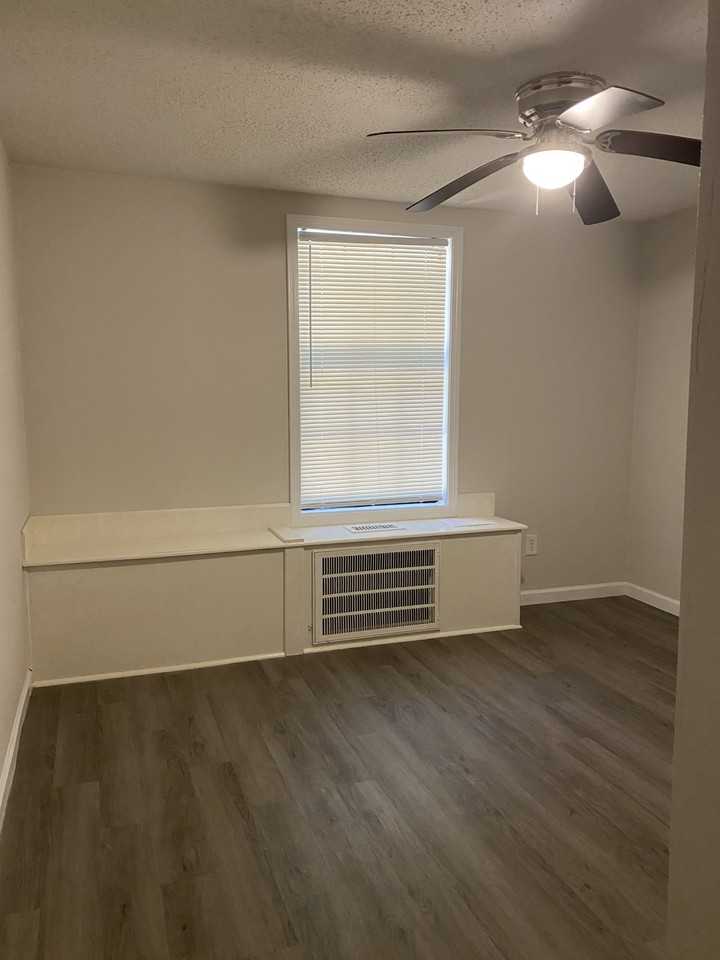 101 Livingston St #407 - Photo 7 of 16