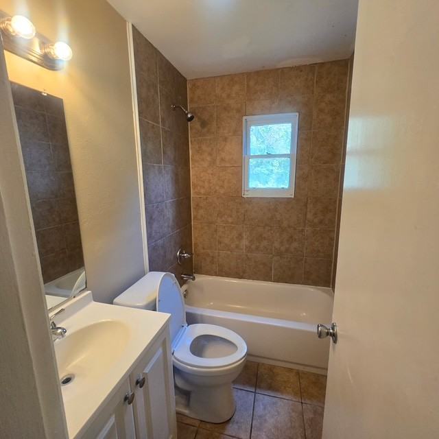 1300 Best Dr #1 - Photo 6 of 7