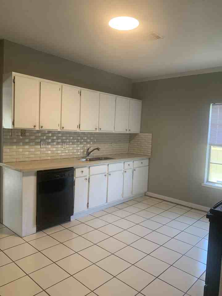 4720 Delano St #4720 - Photo 3 of 12