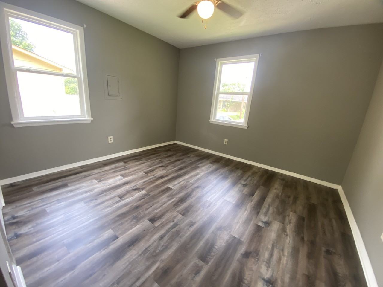 122 Young St #1 - Photo 4 of 8