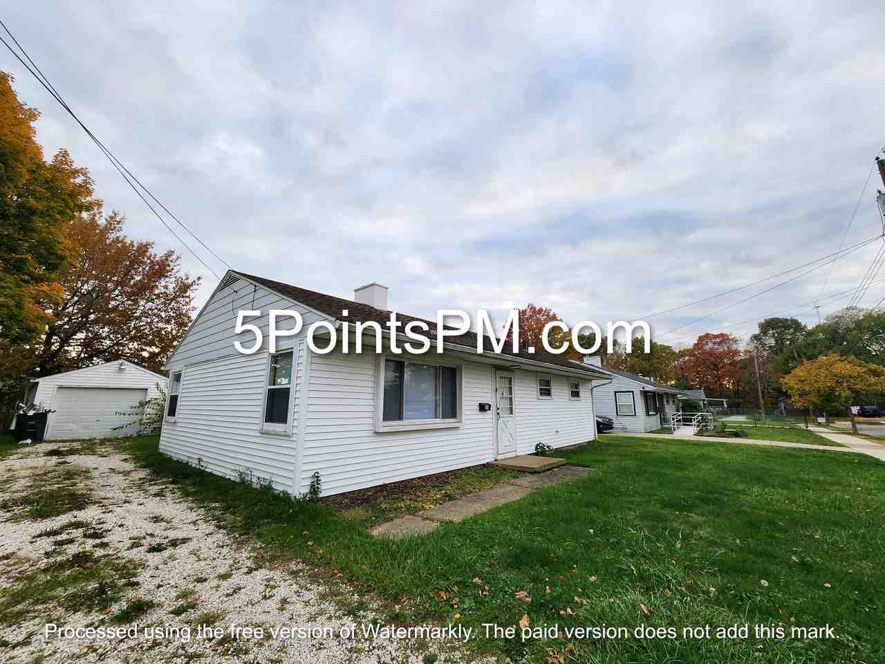 1032 Andrew Street #1 - Photo 3 of 28