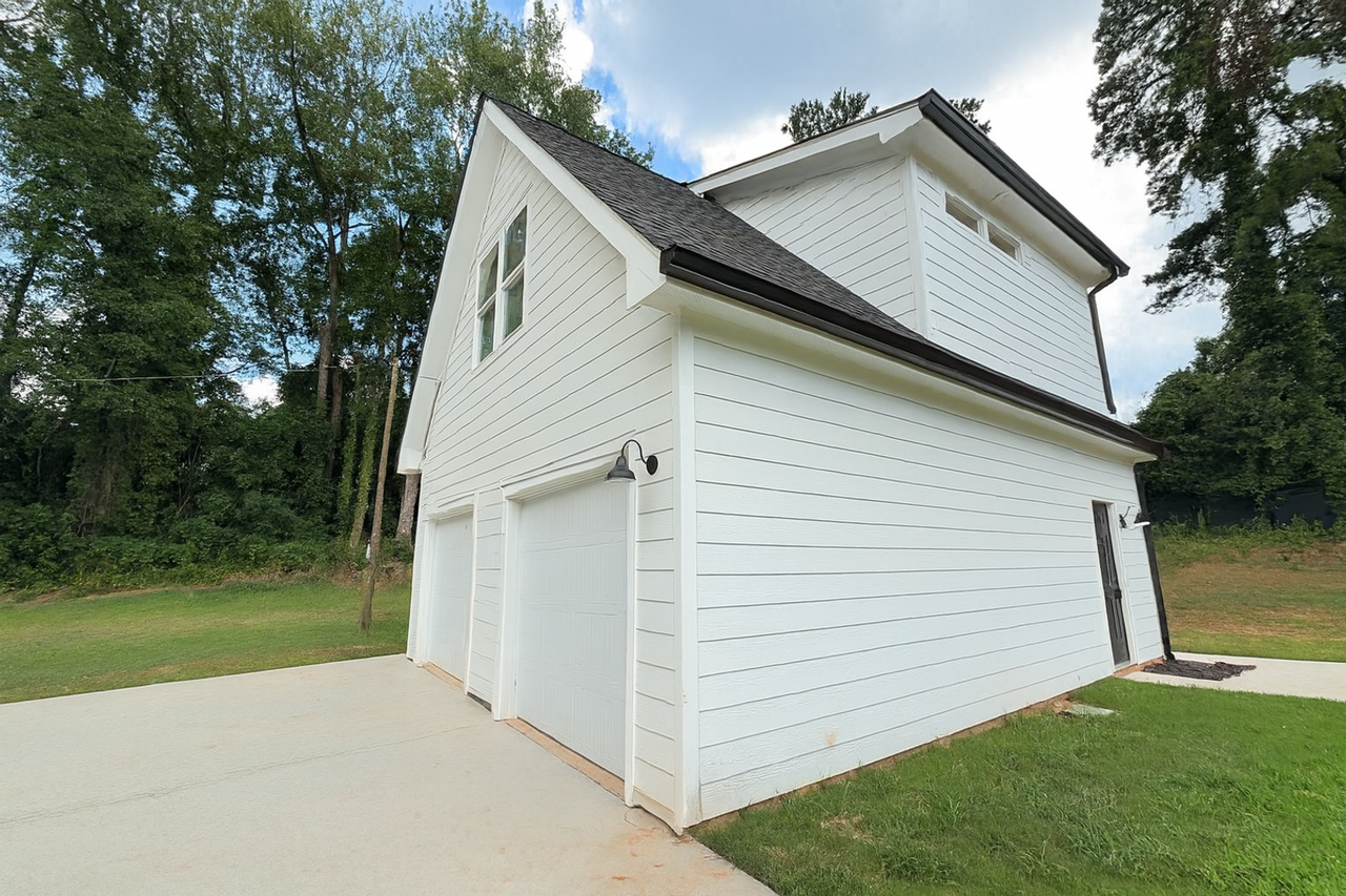 209 Briarcliff Ln - Photo 2 of 9