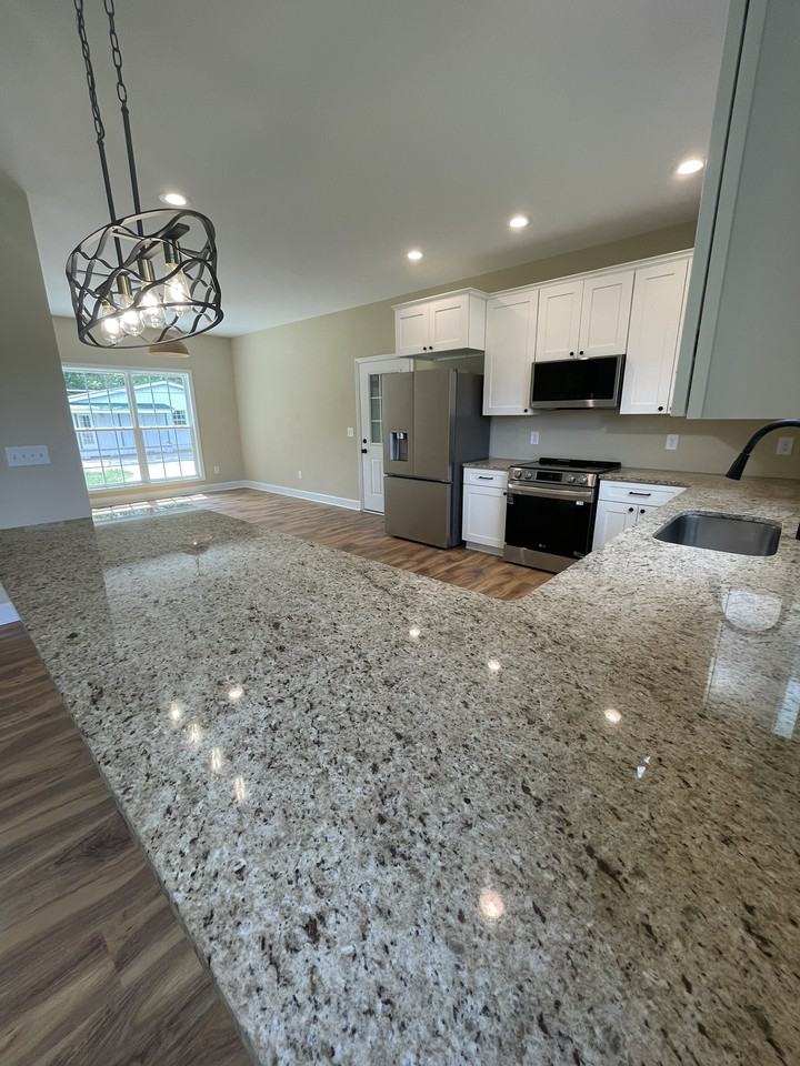 1406 Old Estill Springs Rd #1 - Photo 5 of 12