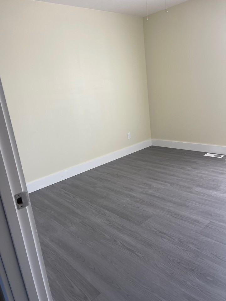 206 Honeysuckle Ln #1 - Photo 3 of 9