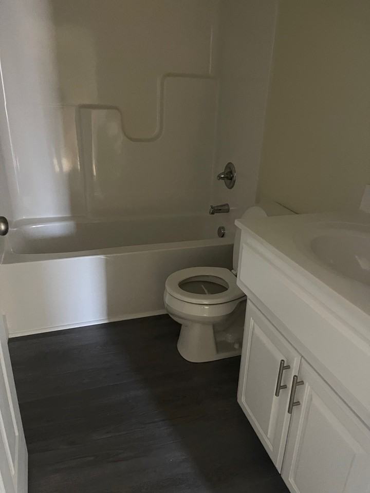 206 Honeysuckle Ln #1 - Photo 5 of 9