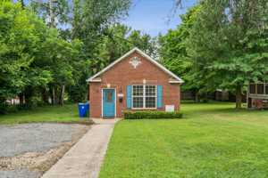 featured image of 4813 Calvert Road #1