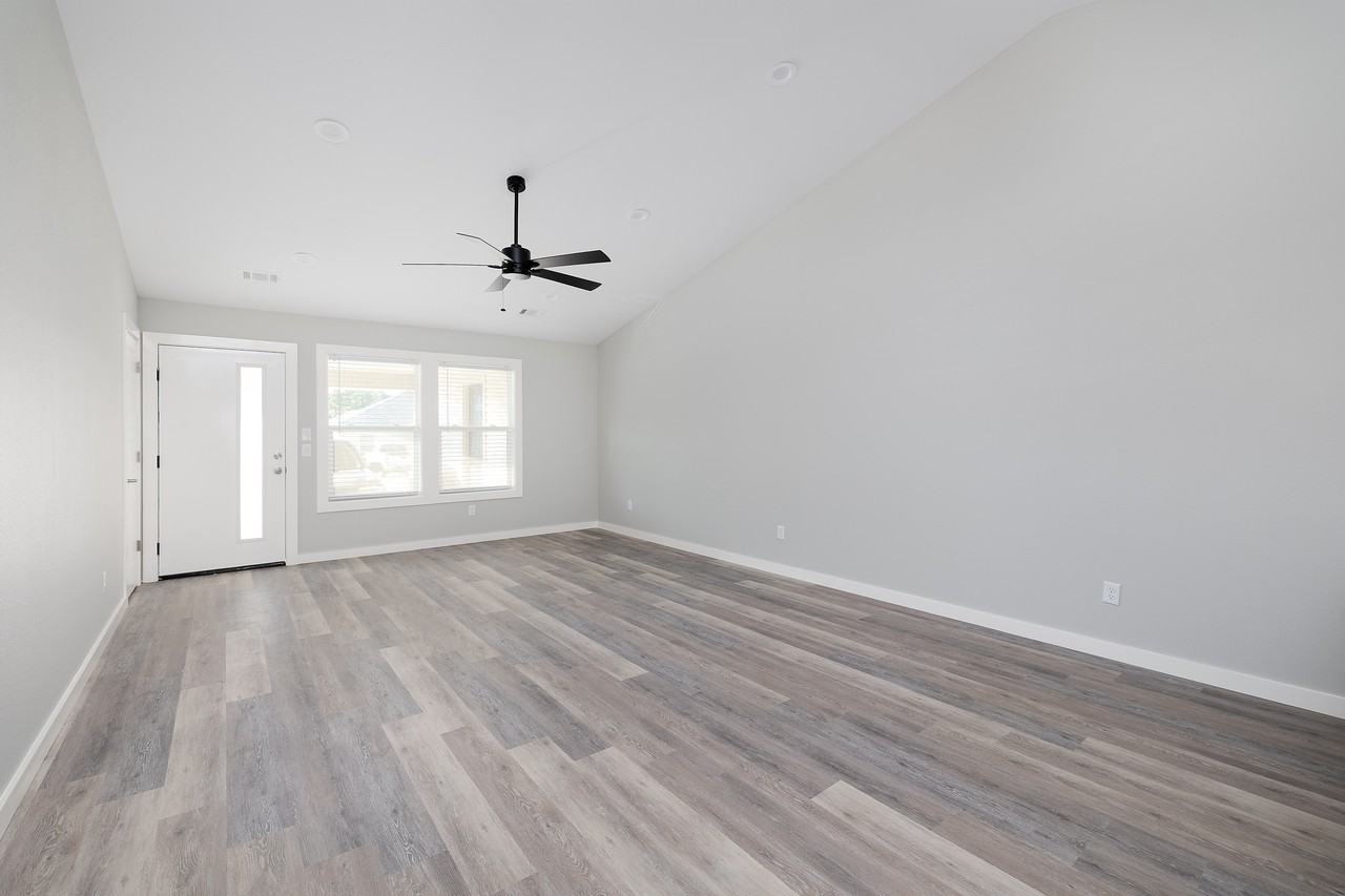 274B Clubhouse Cir - Photo 3 of 11