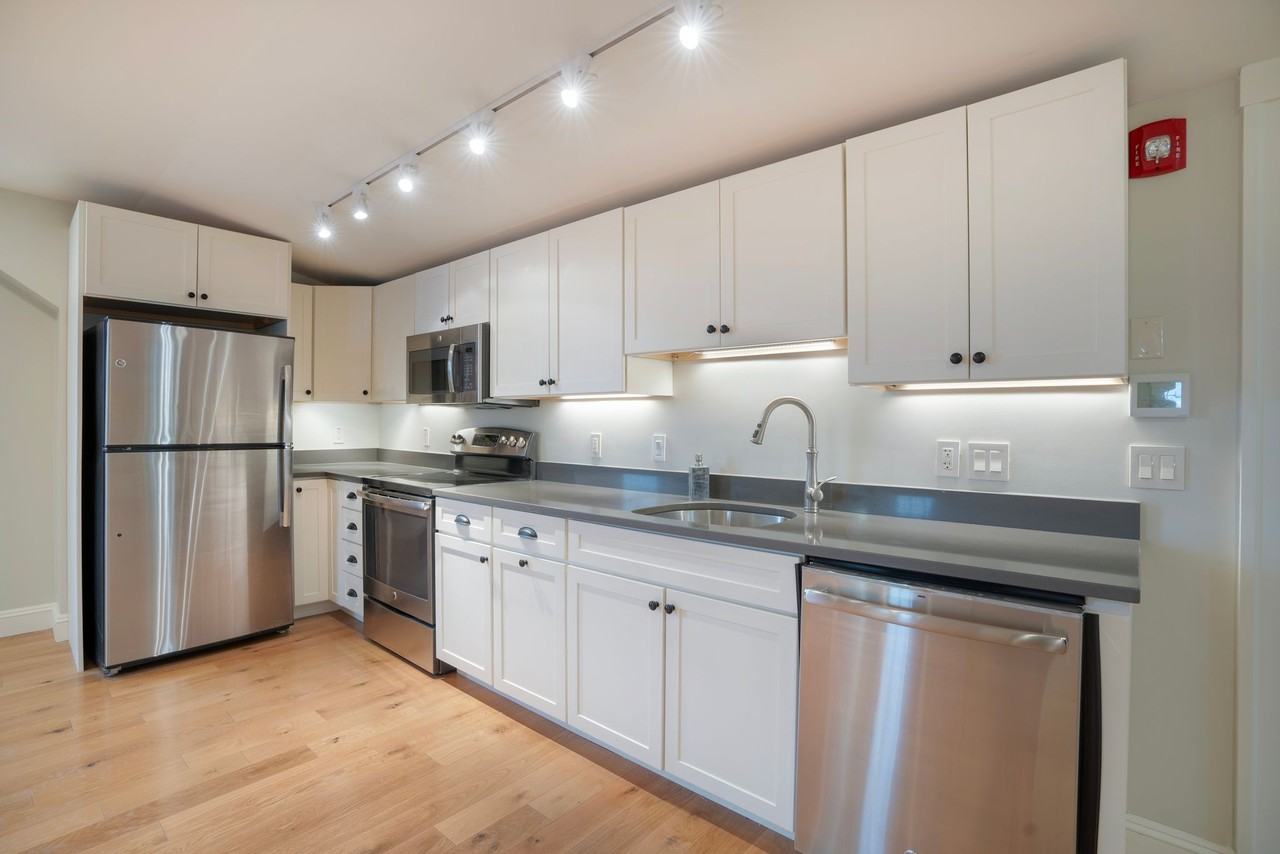 2178 Post Rd #300 - Photo 7 of 32