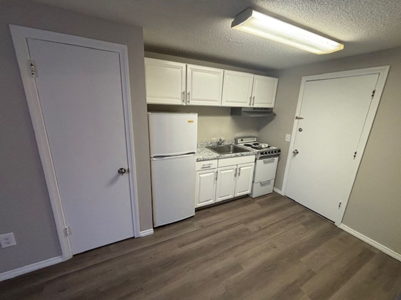 14-18 America St - Photo 3 of 13