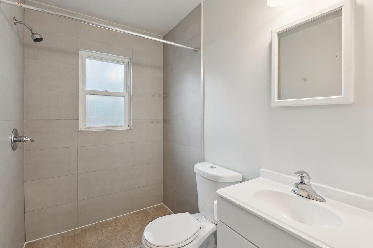 7510 Girard Ave #1 - Photo 4 of 5