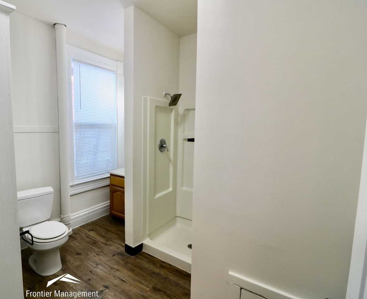 412 N 11th - Photo 7 of 18