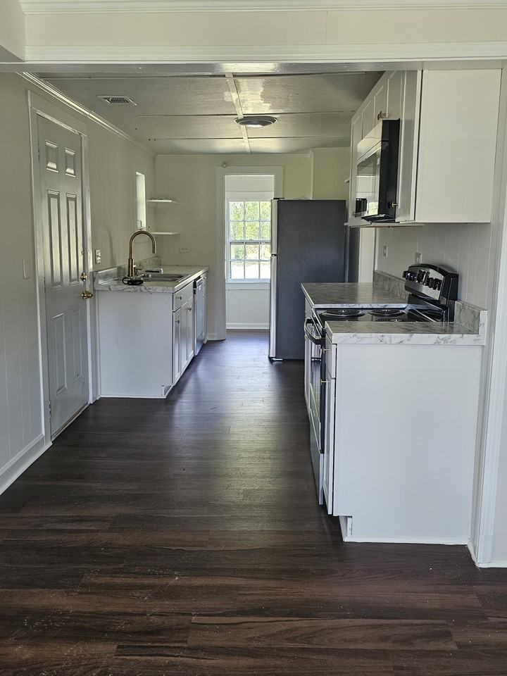 808 Peachtree Rock Road #1 - Photo 4 of 25