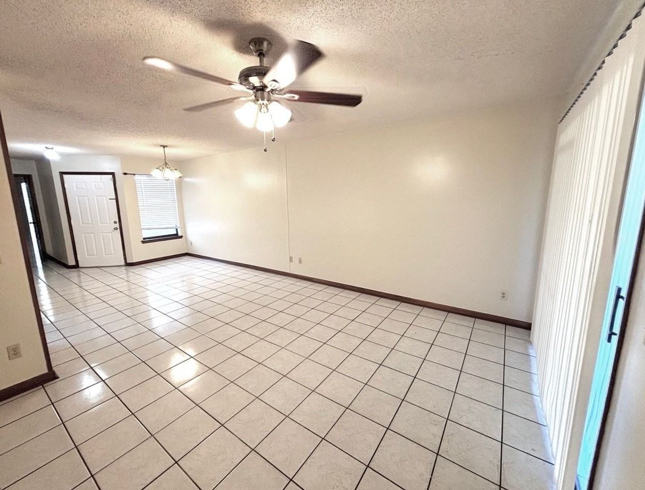 703 Trekker St - Photo 2 of 22