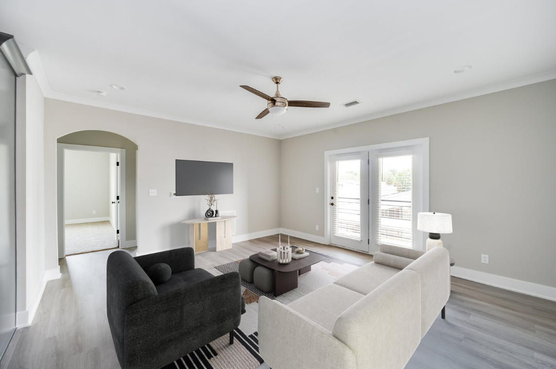 112 112 Mozart Lane - 2301 1559sf 3BD/2BA - Photo 4 of 9