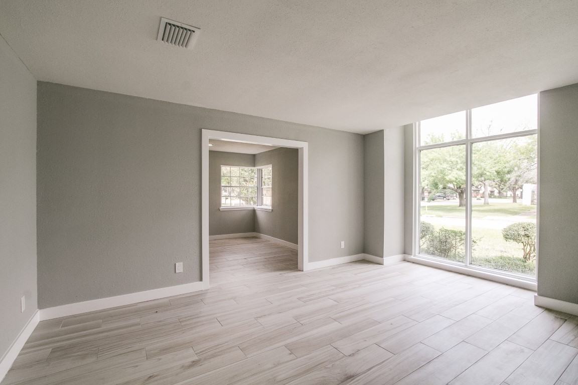 10827 Tupper Lake Dr #1 - Photo 6 of 37