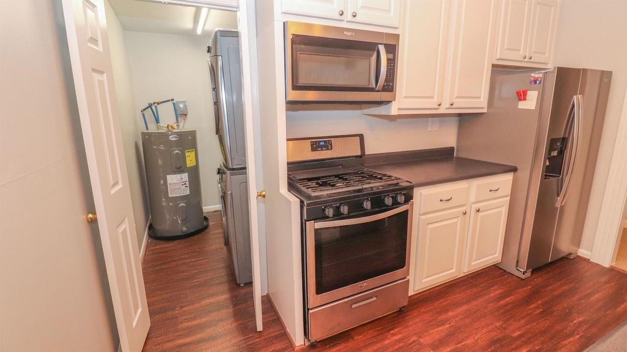 32 North Lafayette Avenue #1 - Photo 6 of 12