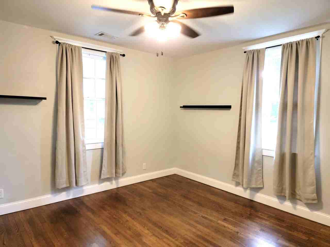 715 East 35th Street #1 - Photo 5 of 17