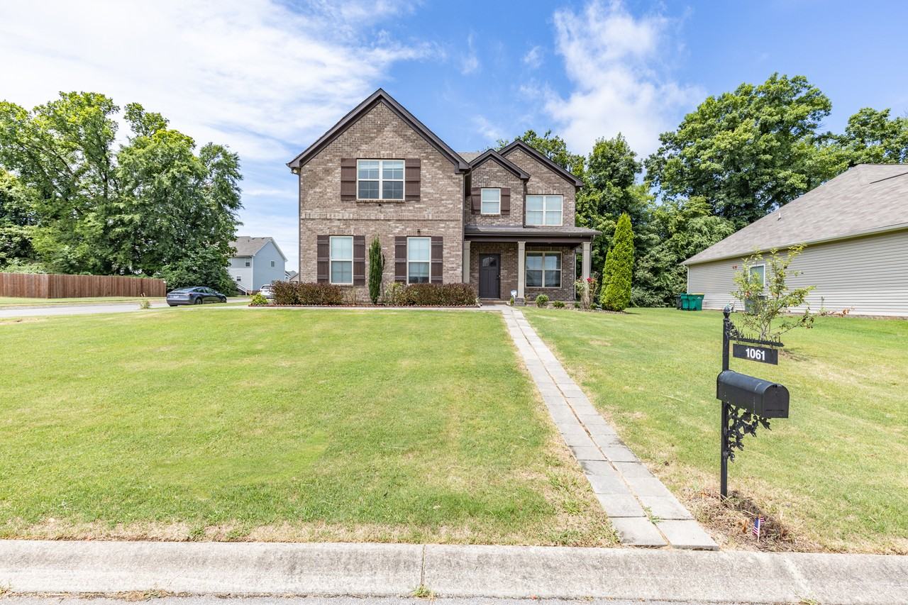 1061 Daniel Ln #1 - Photo 2 of 32