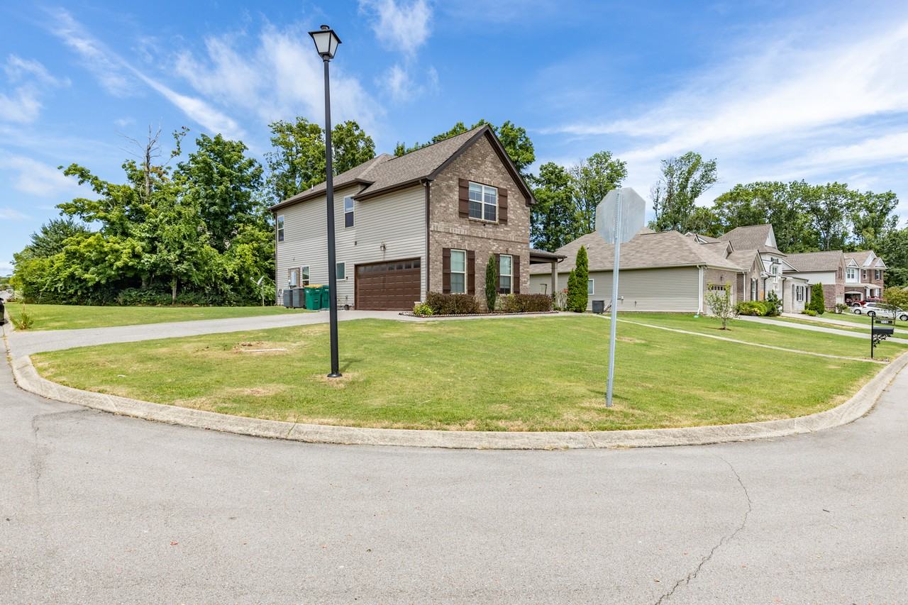 1061 Daniel Ln #1 - Photo 3 of 32