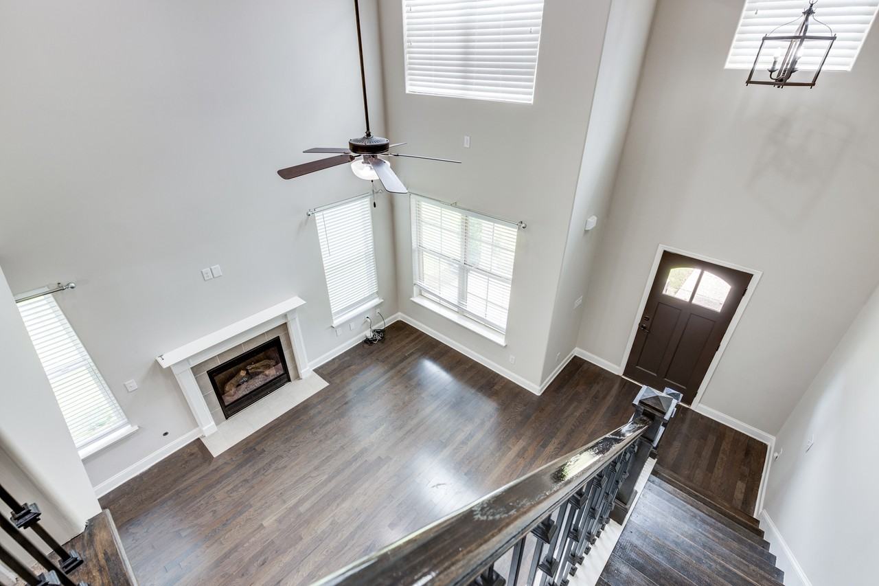 1061 Daniel Ln #1 - Photo 5 of 32