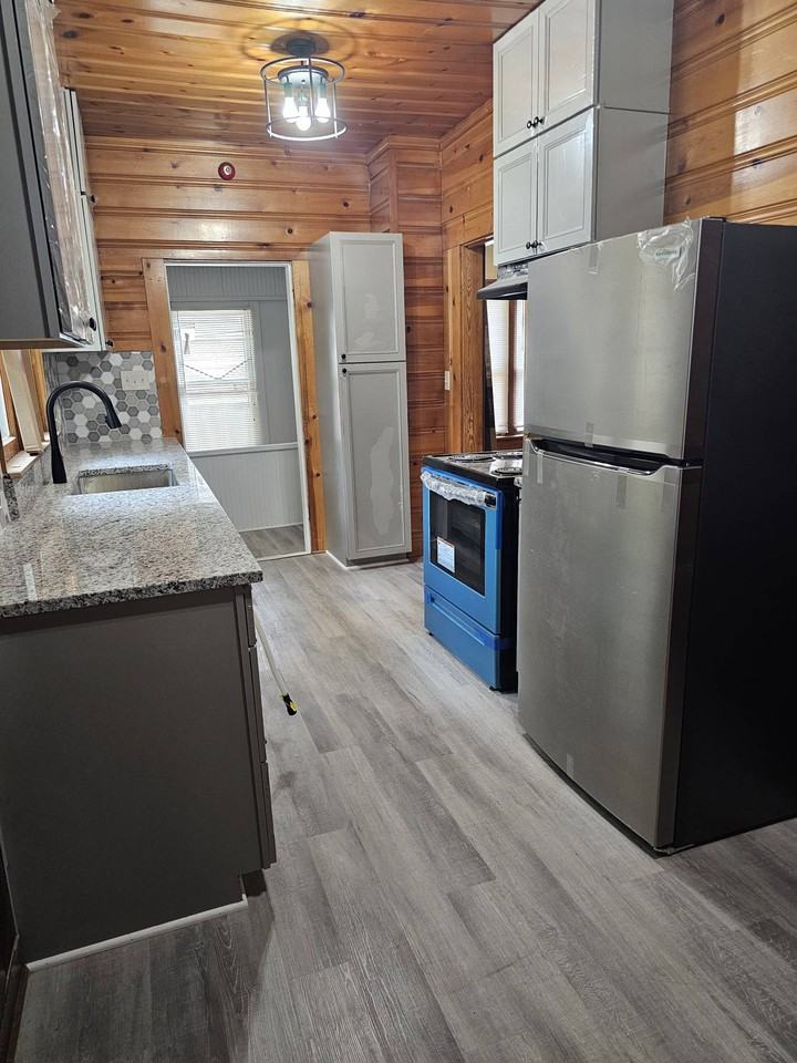 1506 S Greenwood Ave #1 - Photo 5 of 10