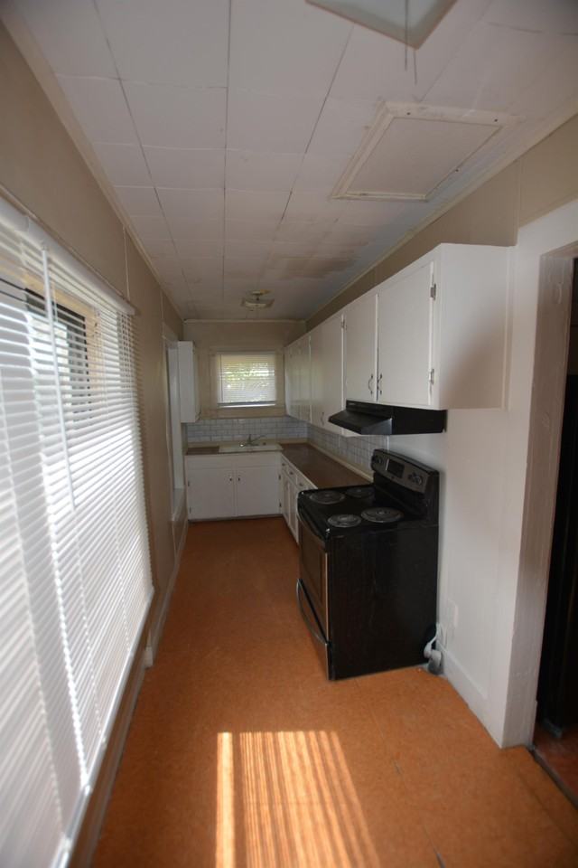 811 E Main St #1 - Photo 6 of 10