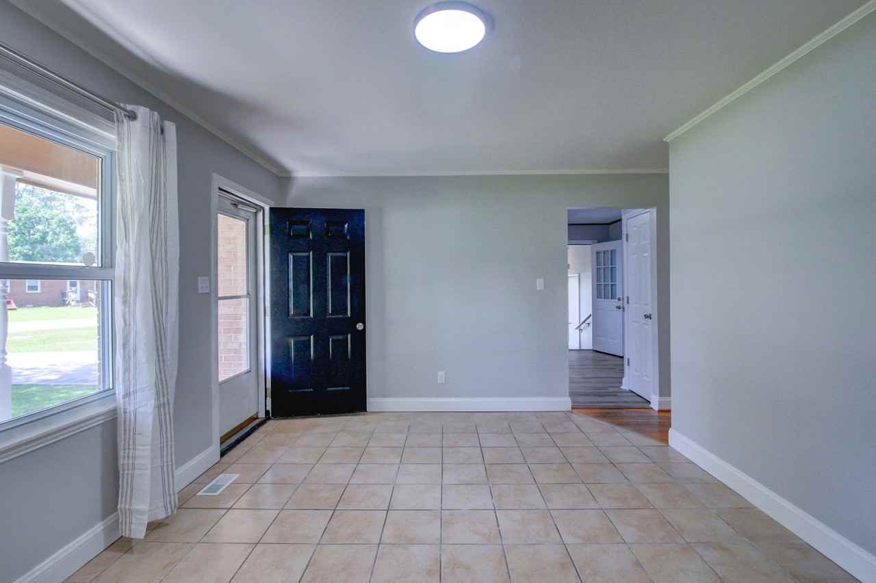 105 Sandy Lane #1 - Photo 5 of 32