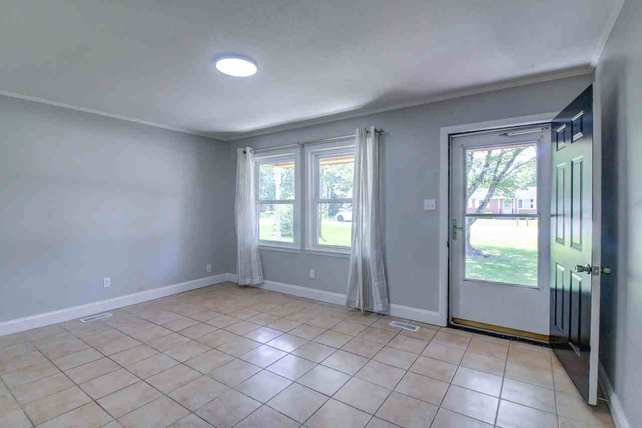 105 Sandy Lane #1 - Photo 6 of 32