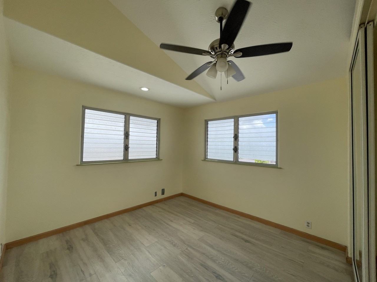 94-472 Kipou St - Photo 6 of 7