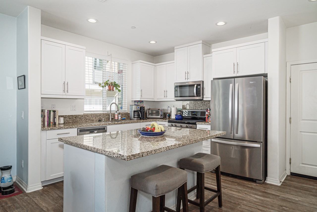 512 Heron Lane #1 - Photo 4 of 18