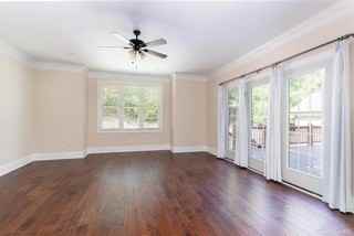 1060 Governors Lane #1 - Photo 4 of 12