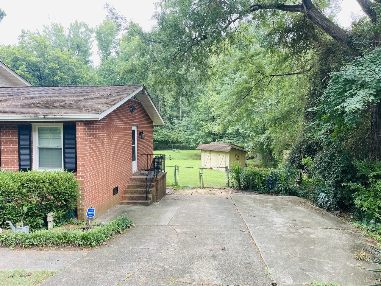 5301 Yardley Ter #C - Photo 2 of 15