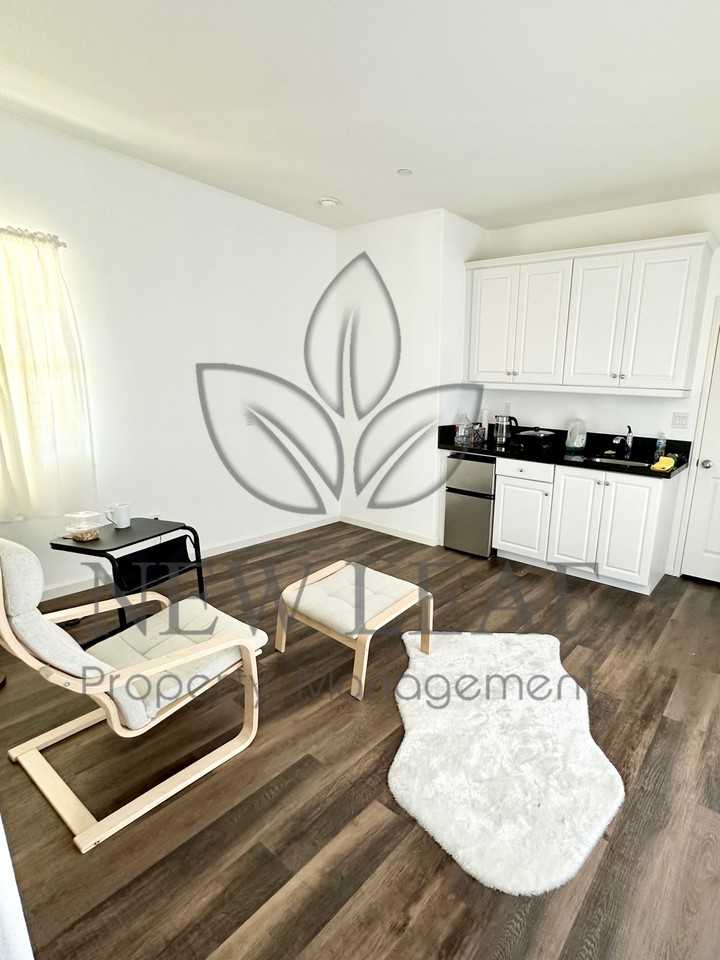 13328 Hyacinth Court #1-2 - Photo 4 of 4