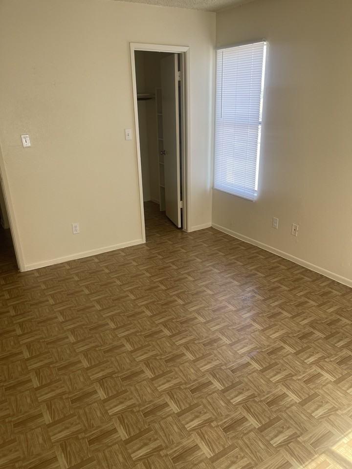 5110 Encanto Boulevard #228 - Photo 5 of 5