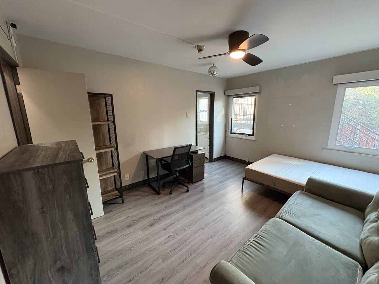 519 Landfair Avenue - Photo 2 of 25