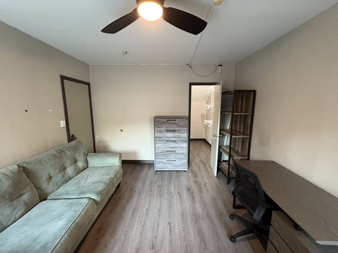 519 Landfair Avenue - Photo 3 of 25