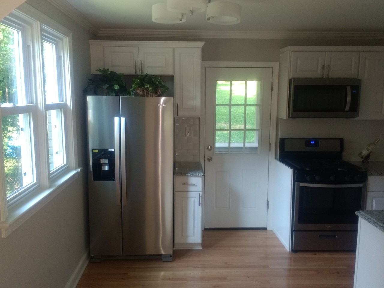 8406 49th Ave #1 - Photo 3 of 10