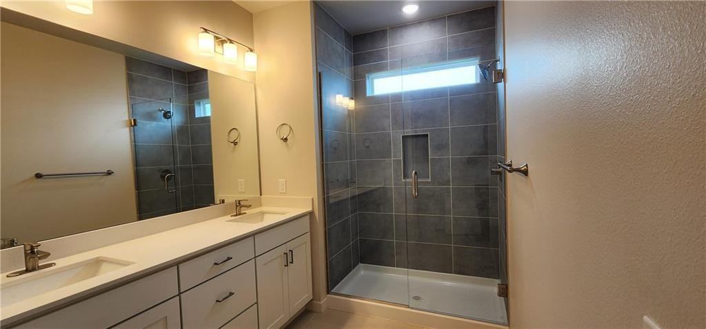 5301 Southwest Firethorn Lane #1 - Photo 7 of 14